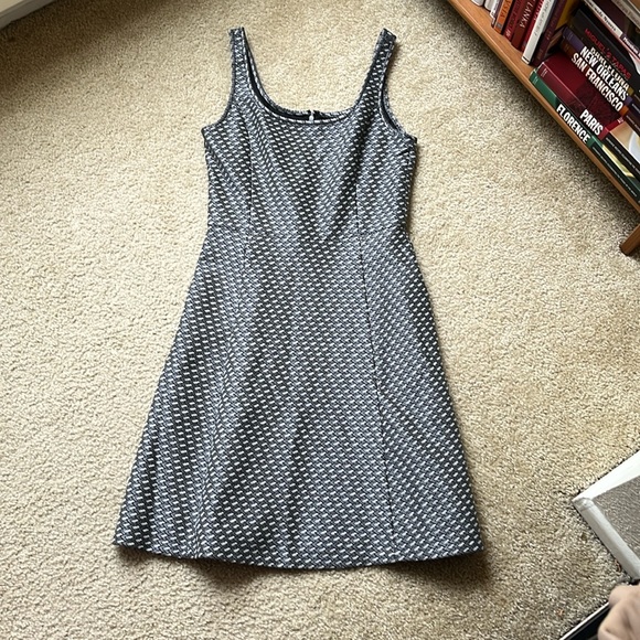 Theory Women's Trekana Circuit Knit Jacquard Silver Fit & Flare Mini Dress Sz 2 - Picture 4 of 14